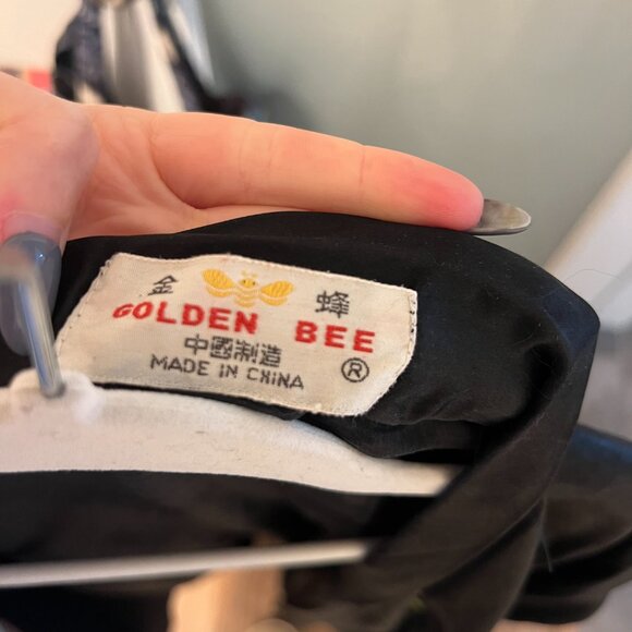 Golden Bee Silk Robe - Picture 5 of 7